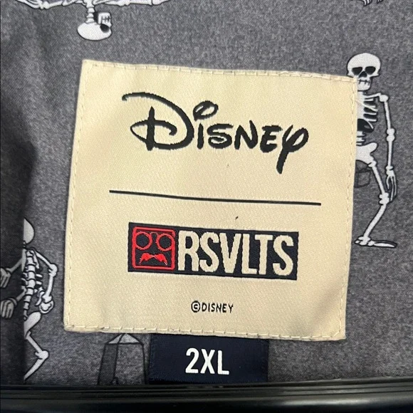 Disney Charcoal Graphic Men's Button Down Shirt.  CAJA. # 2 - Picture 3 of 9